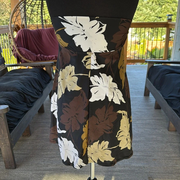 Sunsets | Strapless Cover Up - Picture 4 of 10